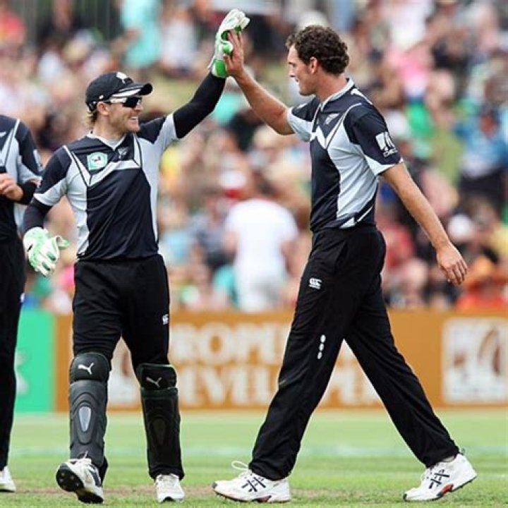 After announcing his retirement, Matthew Hayden poses on the Gabba with