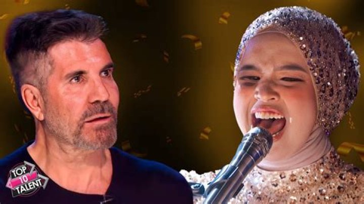 AGT 2023 Simon Cowell Takes His ‘First Selfie’ With Heidi Klum NBC