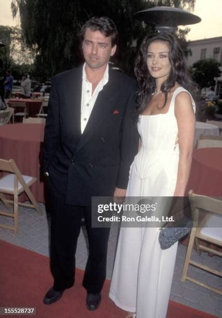 Angus Macfadyen Catherine ZetaJones Wiki Fandom