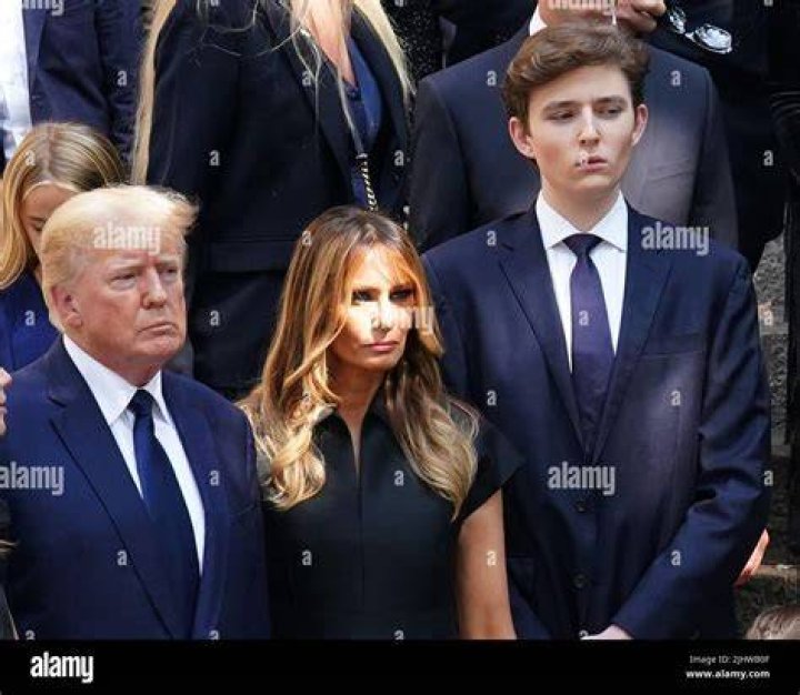 At Ivana Trump&rsquo;s Funeral, a GoldHued Coffin and the Secret Service