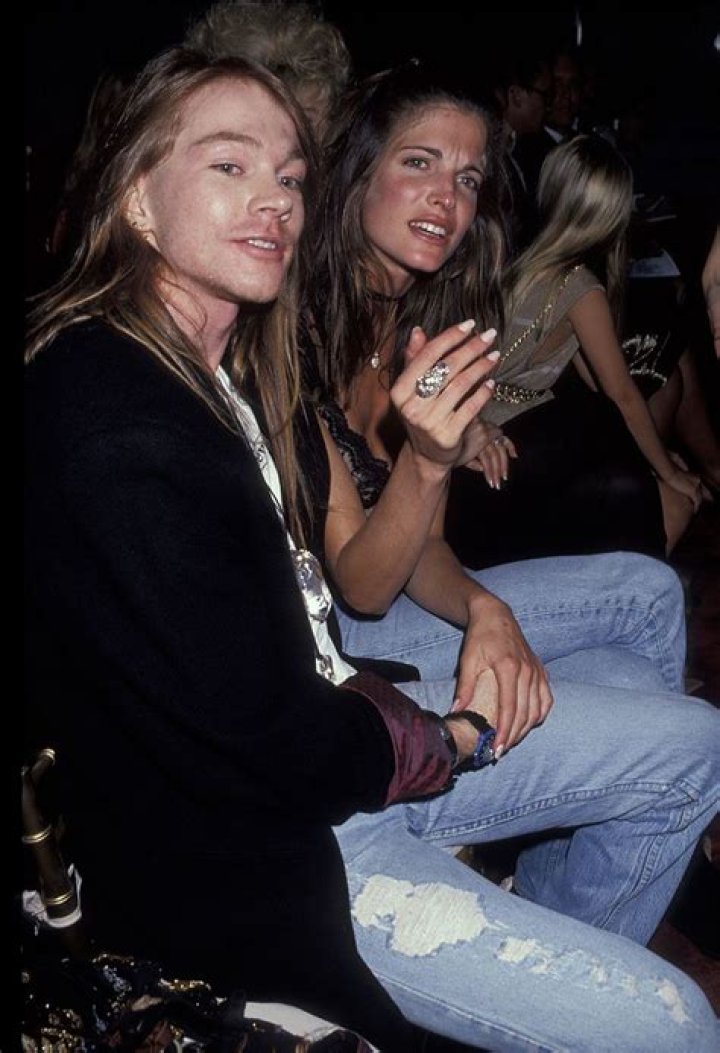 Axl Rose and his girlfriend Stephanie Seymour Éducation, Musique