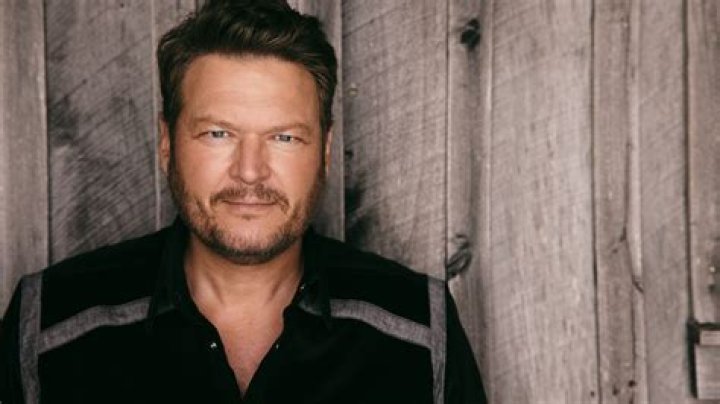 Blake Shelton's body measurements, height, weight, age.
