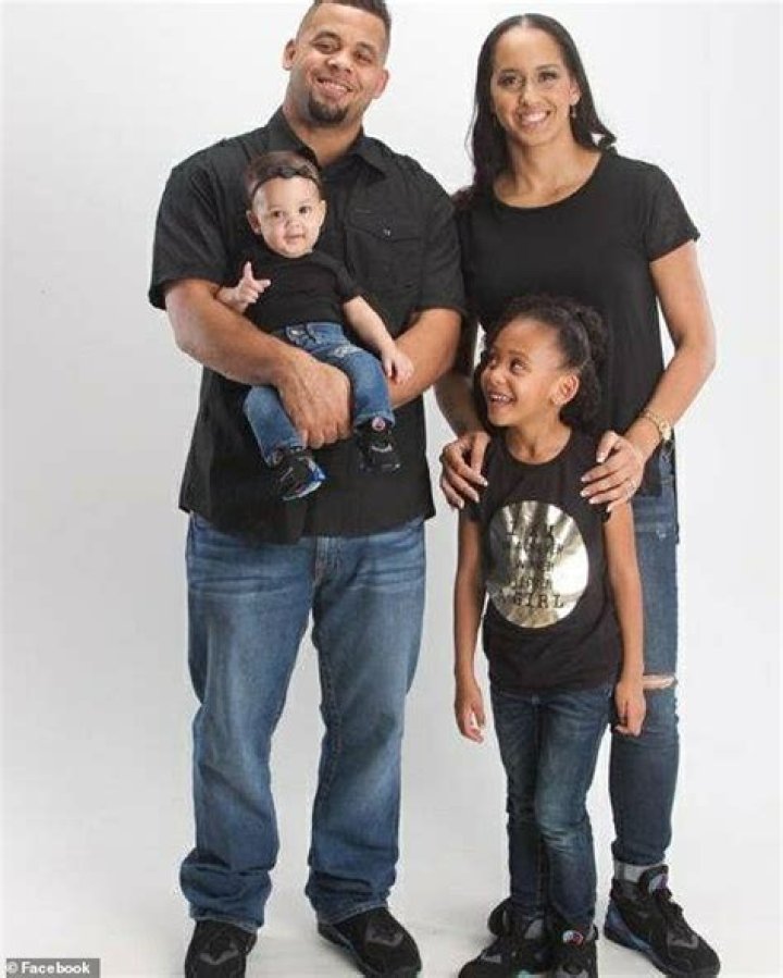 Brooke Jenkins Husband, Parents & Family Pictures & Facts