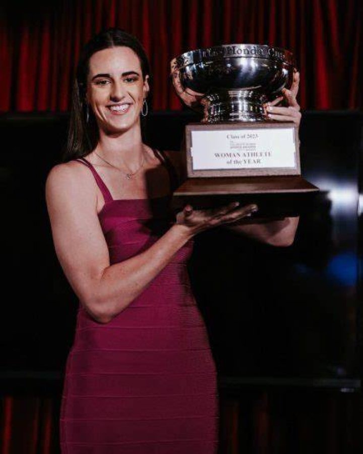 Caitlin Clark Wins Honda Cup; Named Collegiate Woman Athlete of the