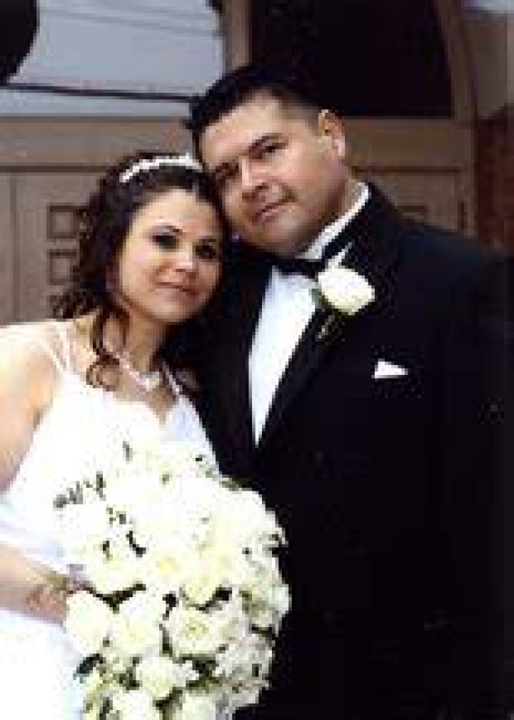 Carlos Mendoza, Carolann Sica are married
