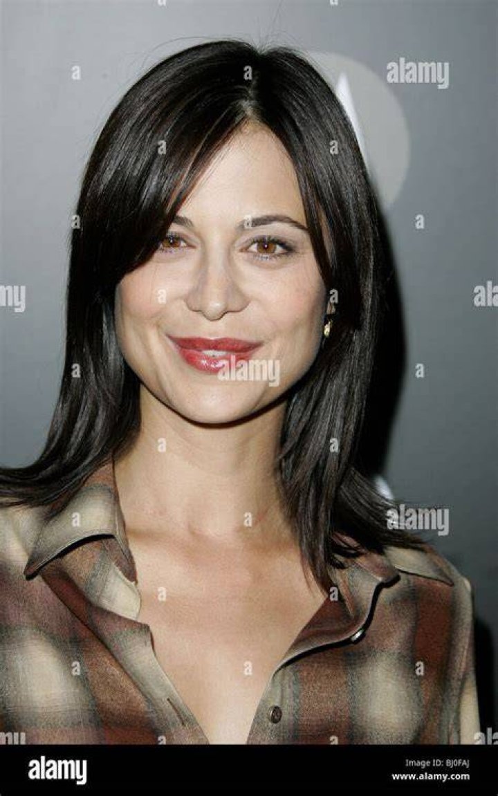 Catherine Bell in a Face Mask Goes Shopping in Calabasas 05/04/2020