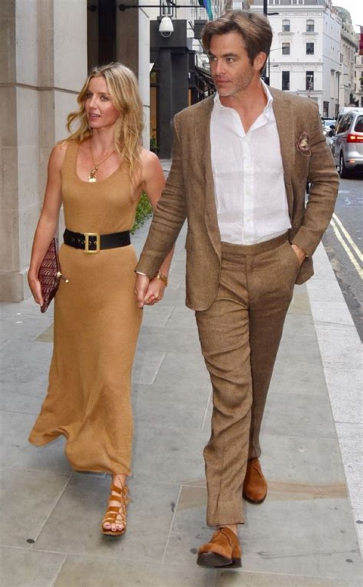 Chris Pine and Annabelle Wallis FINALLY confirm romance rumours Chris
