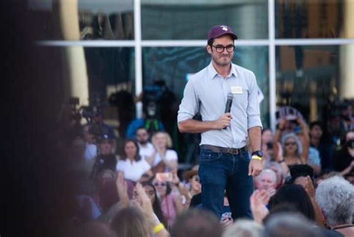 Democrat Luke Warford tries to break GOP hold on Texas Railroad