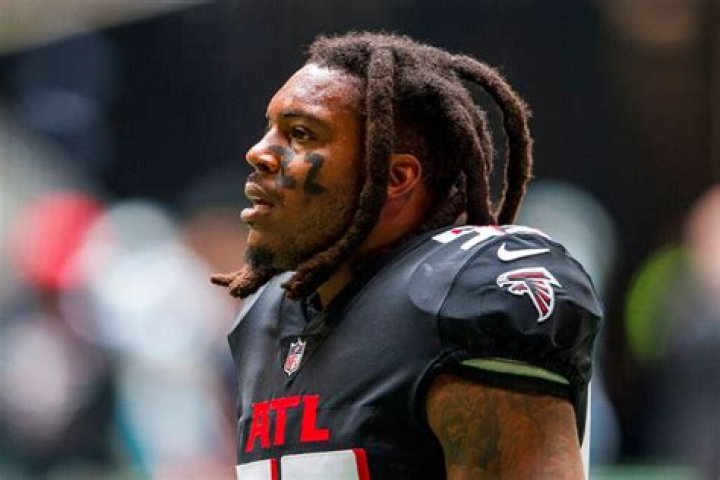 Falcons promote former Auburn linebacker