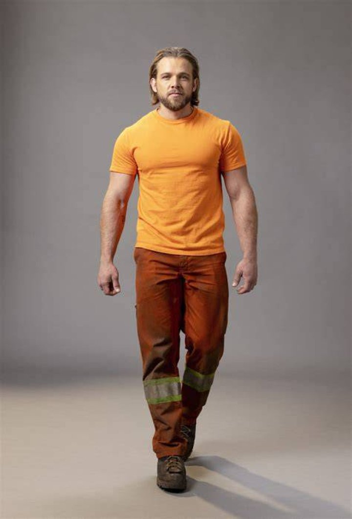 Fire Country’s Max Thieriot 5 Things to Know
