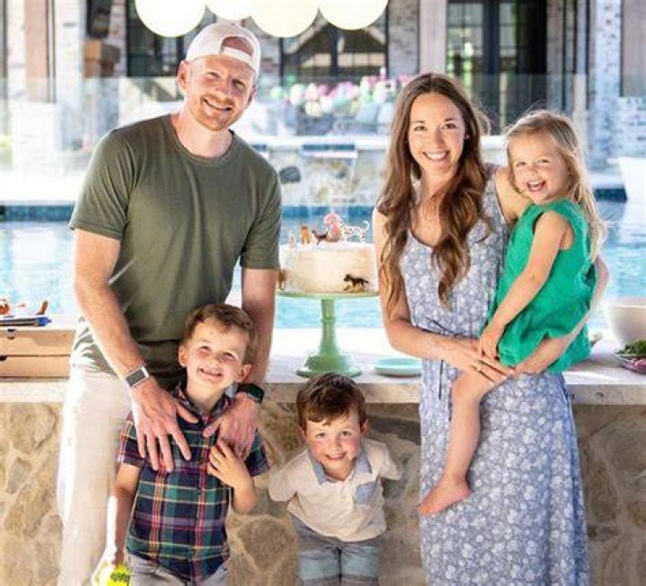 Garrett Hilbert Bio, Facts, Family Life of YouTuber