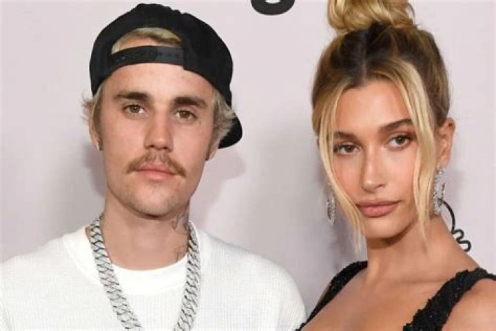 Hailey Baldwin Raves About Justin Bieber's 'Beautiful' Mom