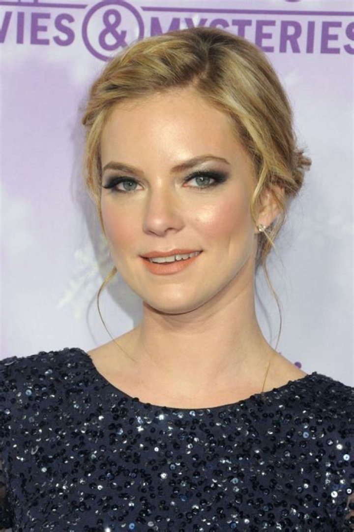 Hall Stars Wall Cindy Busby