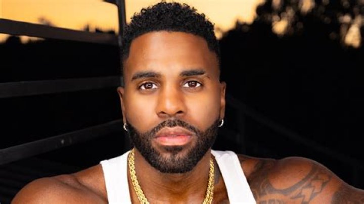 Jason Derulo is dating Manchester United star Jesse Lingard&rsquo;s