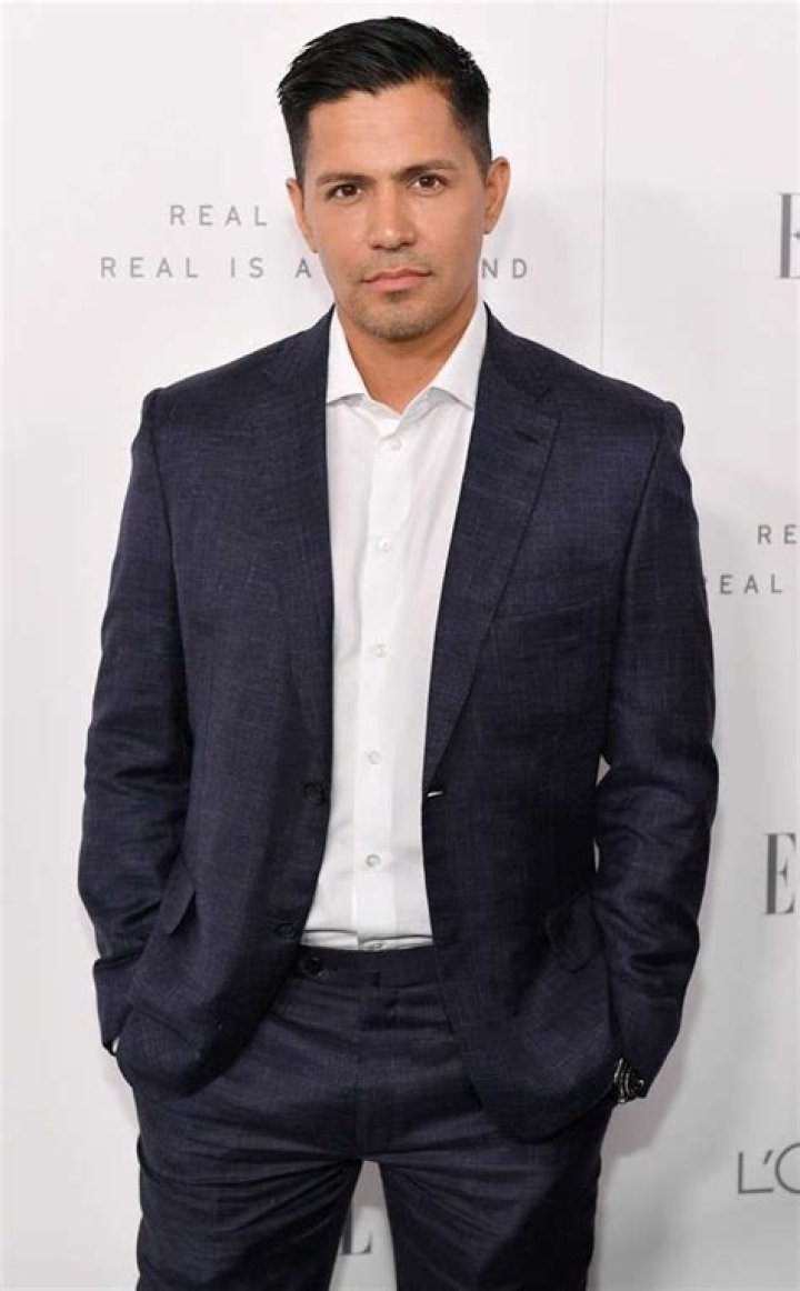 Jay Hernandez Birthday Real Name Family Age Weight He vrogue.co