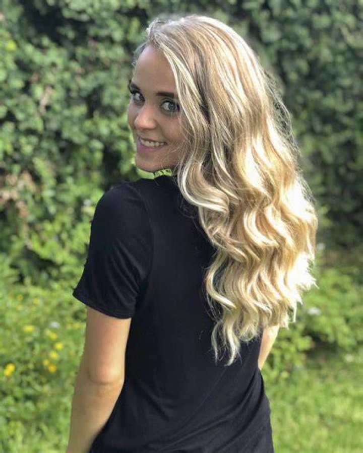 Jinger Duggar Goes Blonde for Summer Photos