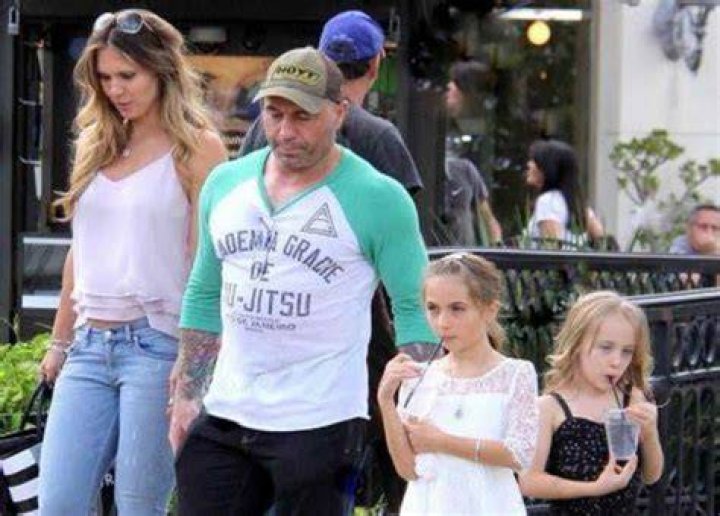 Joe Rogan Wife Children Net Worth Wiki Height vrogue.co
