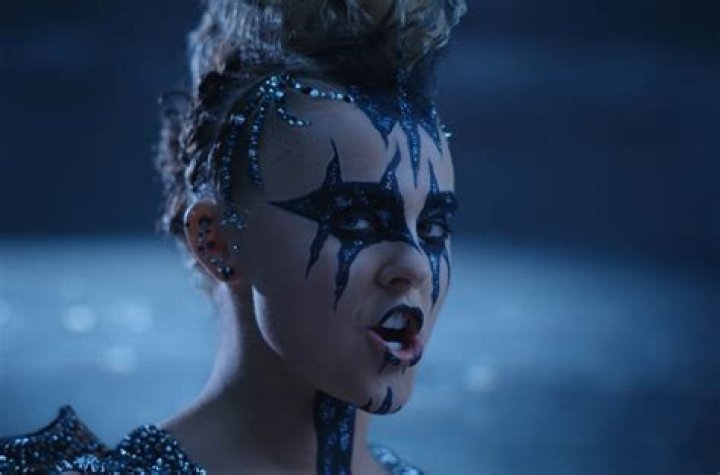 JoJo Siwa Unleashes Bad Girl Persona in 'Karma' Music Video Watch