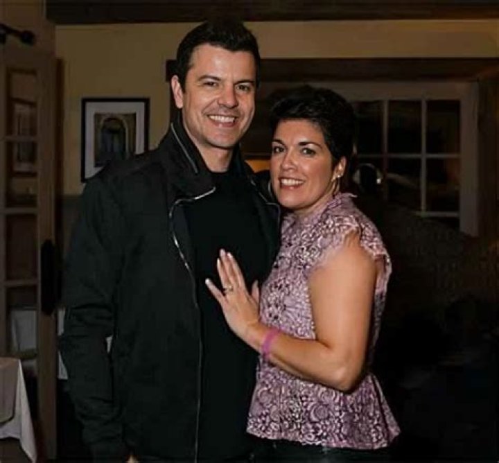 Jordan Knight 2022 Wife, net worth, tattoos, smoking & body facts Taddlr