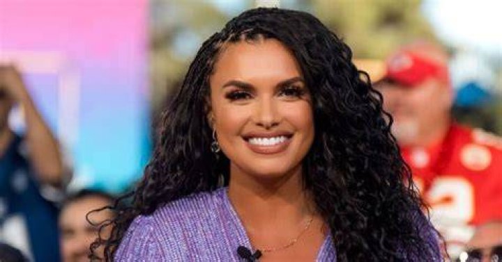 Joy Taylor Bio, Net Worth, Salary, Married, Husband, Boyfriend, Age