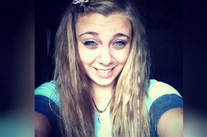 Kaylee Muthart meth addict gouges her own eyes out so God can save her