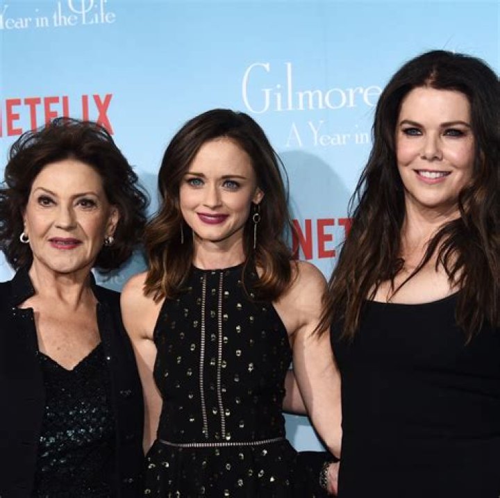 Kelly Now Gilmore Girls Where Are They Now POPSUGAR