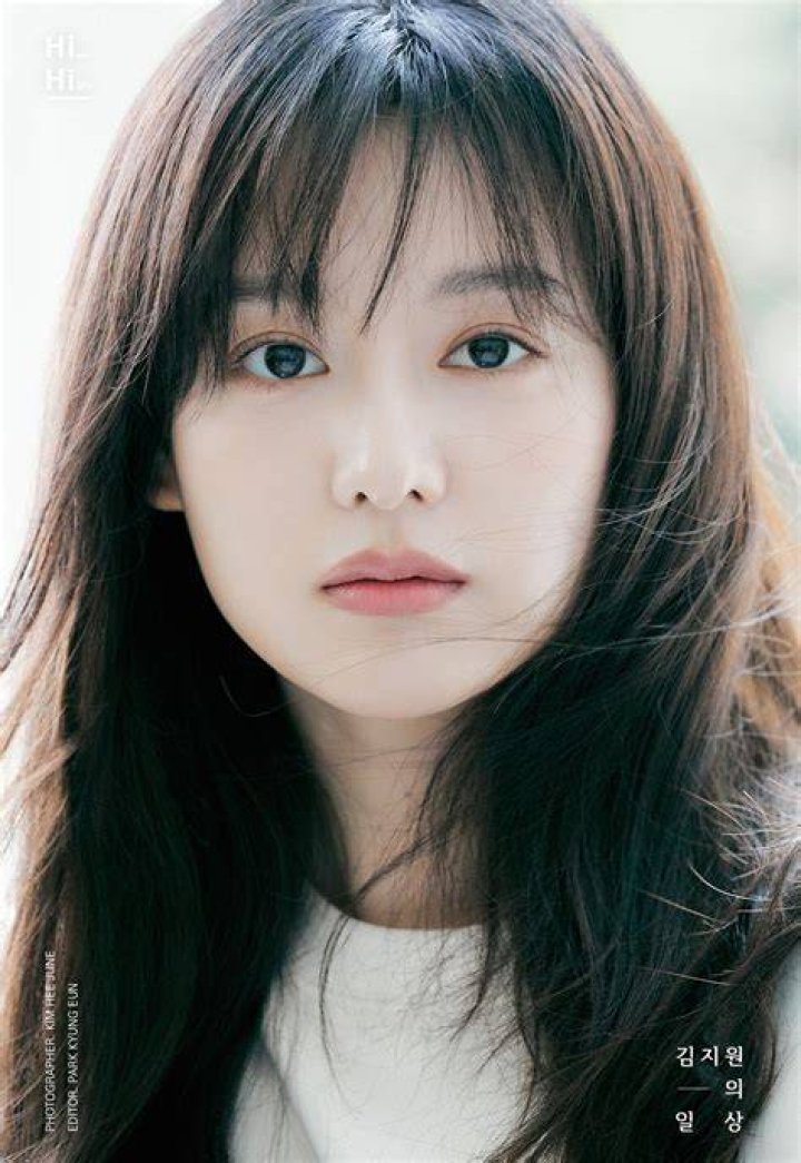 Kim Ji Won lộ tạo hình cực phẩm mới nhất, Jun Ji Hyun khiến fan "nín