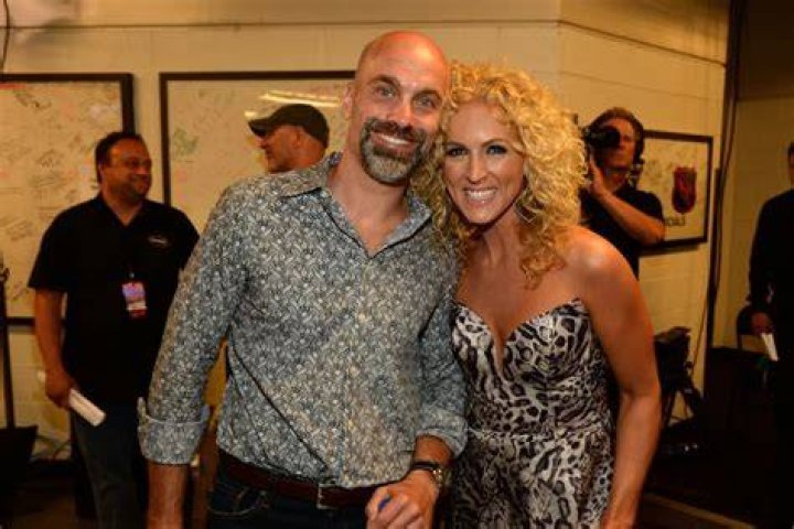 Kimberly + Stephen Schlapman Country Love Stories