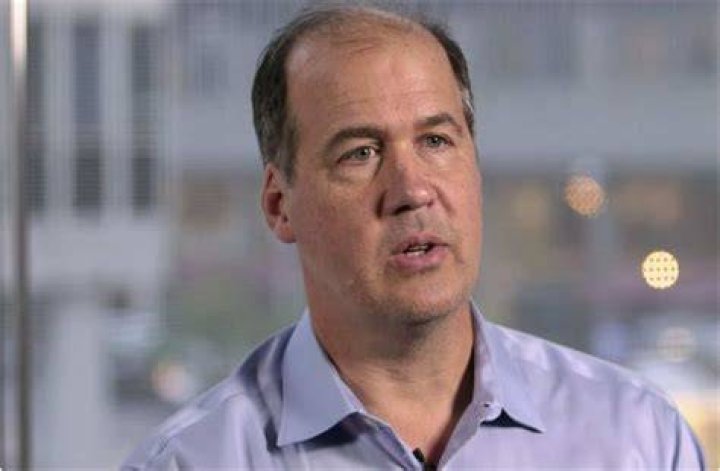 Krist Novoselic bio age, Wikipedia, family, height, net worth Kemi