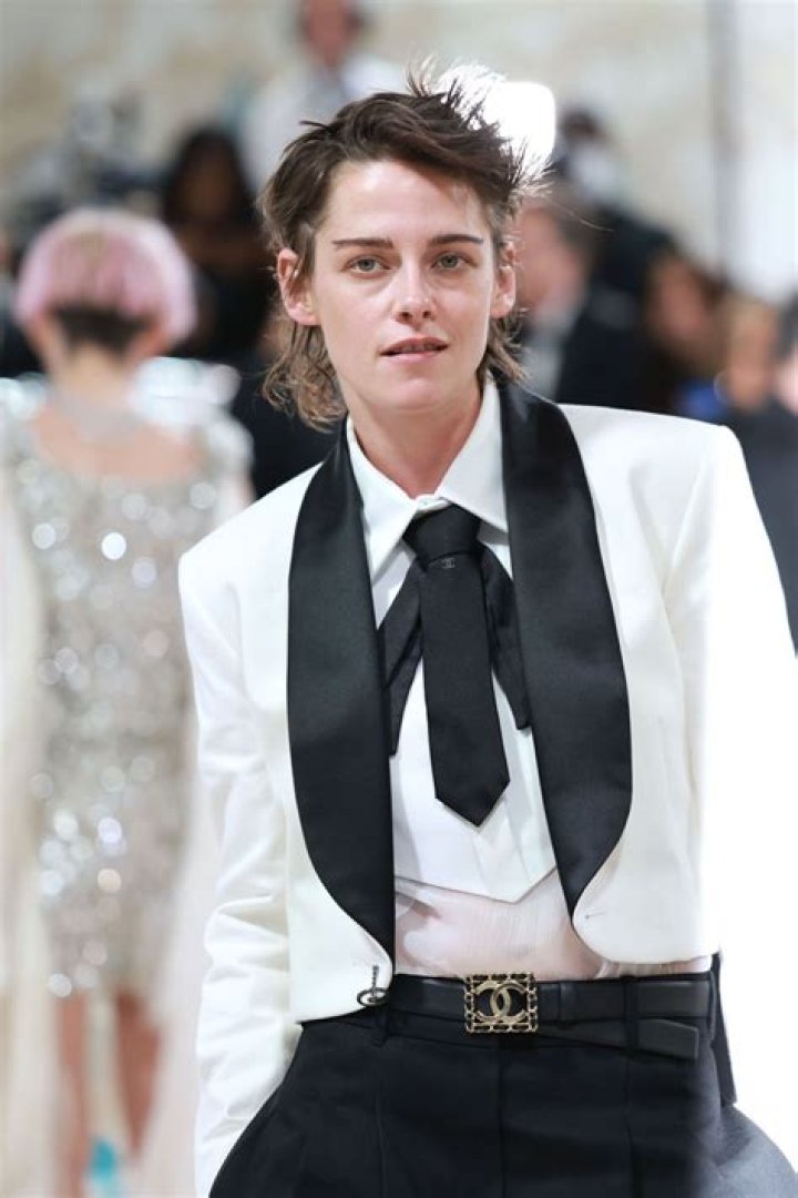 Kristen Stewart&rsquo;s Met Gala 2023 Outfit Photo Hollywood Life