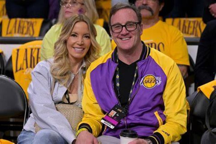 Lakers Owner Jeanie Buss Shares a Stunning Revelation About Magic