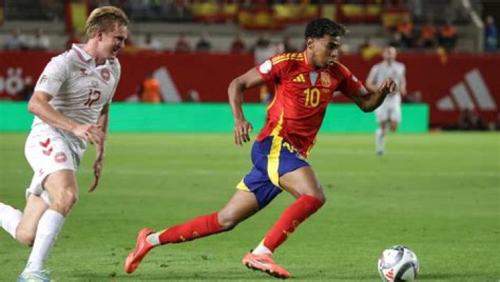 Lamine Yamal abandona la concentración de la selección española