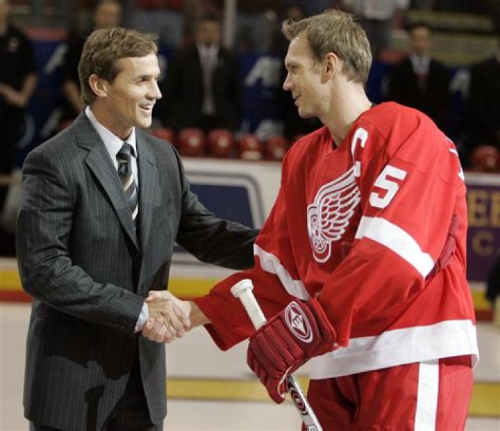 Lisa and Steve Yzerman Red Wing Style, Steve Yzerman, Red Wings Hockey