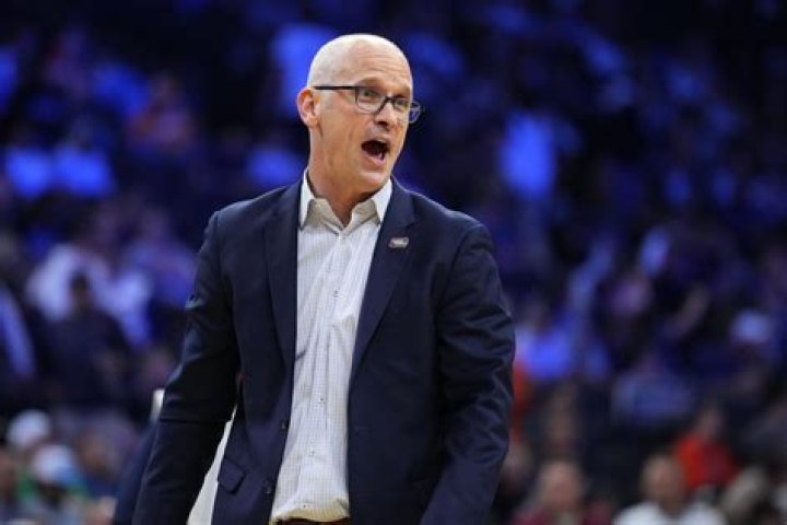 Look Dan Hurley's Wife Goes Viral During NCAA Tournament The Spun