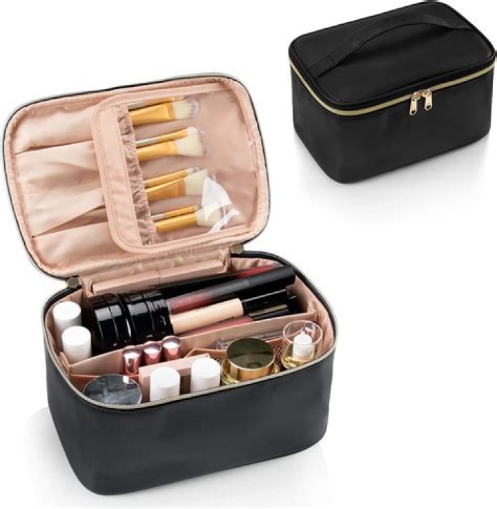 Makeup Bag Travel Cosmetic Bag for Women Cute Makeup Case Large Leather