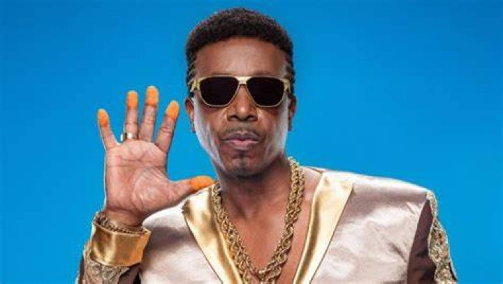 MC Hammer on 30th Anniversary of 'U Can't Touch This' & New Cheetos