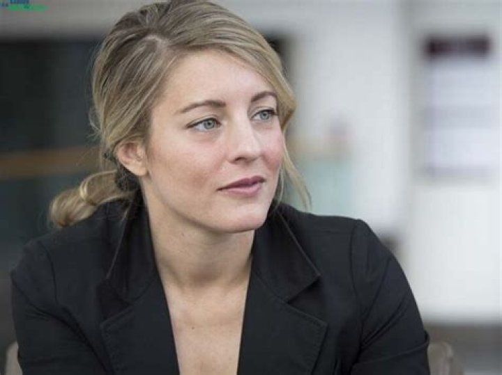 Mélanie Joly Net Worth 2022, Age, Husband, Children, Family, Salary