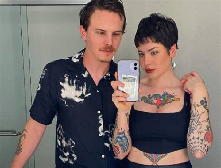 Meet iDubbbz Wife Anisha Jomha Dating Timeline Kids