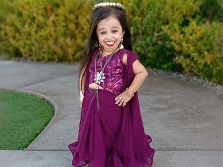 Meet Jyoti Kisanji Amge, The Shortest Woman in The World