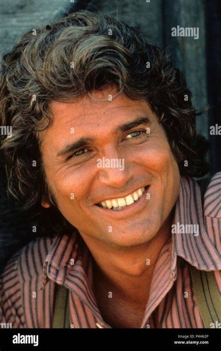 MICHAEL LANDON IN THE NBC WESTERN SERIES "BONANZA" 8X10 PUBLICITY PHOTO
