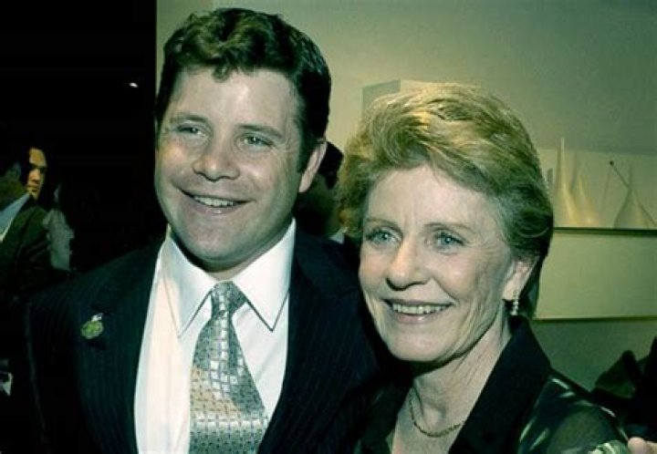Michael Tell Biography, Wiki, Net Worth, Wife, Married, Children