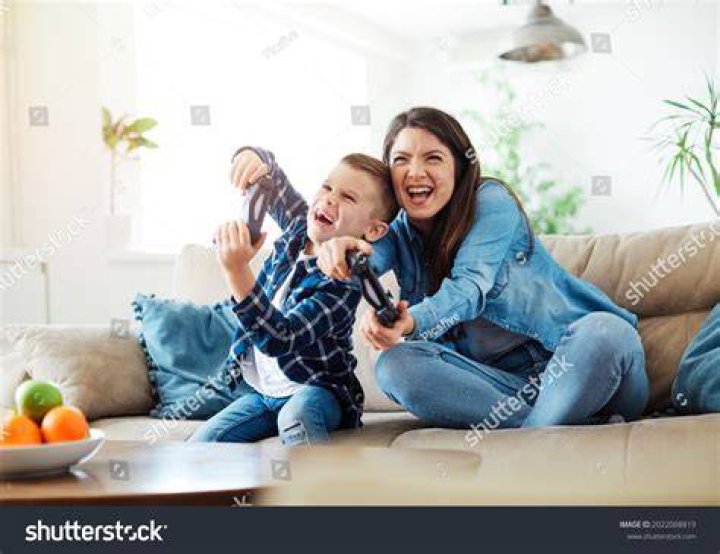 Mom And Son Playing Emilio Houston Texas bei.co.id