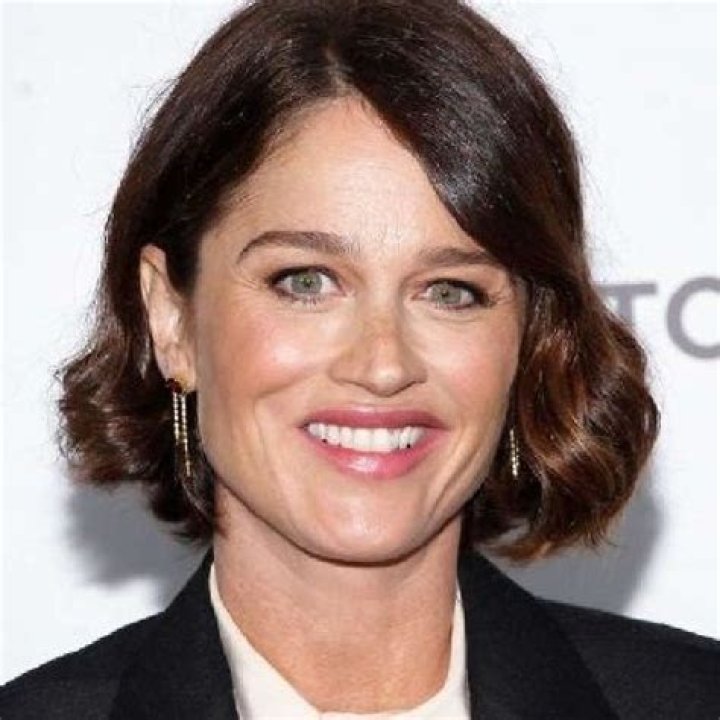 Robin Tunney Biography, Height & Life Story Super Stars Bio