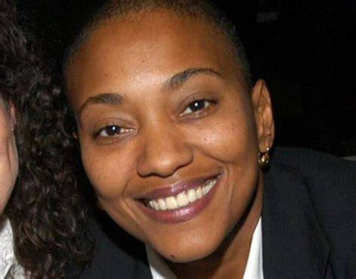 Robyn Crawford Net Worth & Earnings OtakuKart