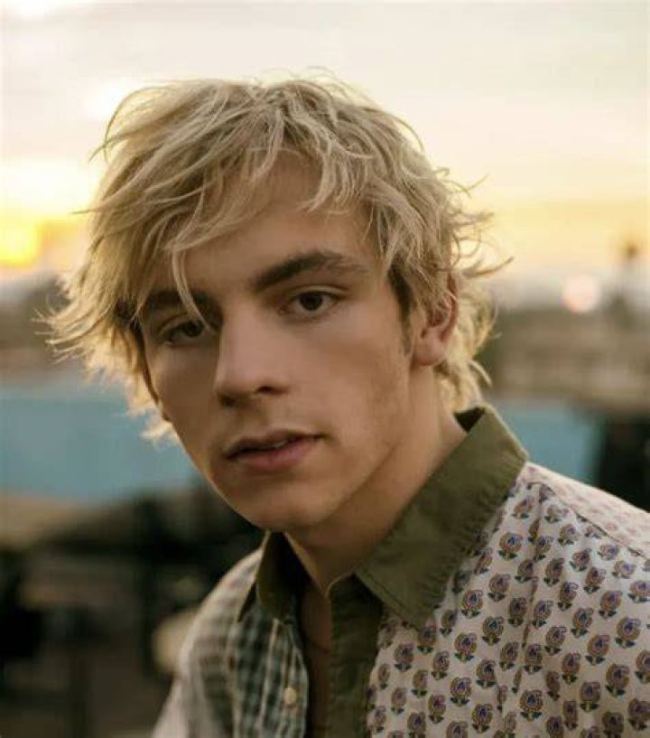 Ross Lynch Celebrates Seven Years of Austin and Ally J14