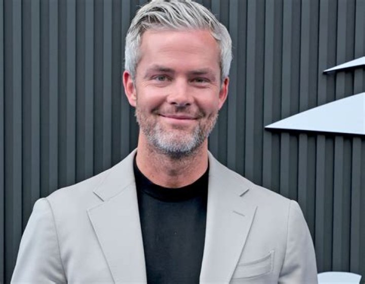 Ryan Serhant Age, Net Worth, Height, Bio, Facts