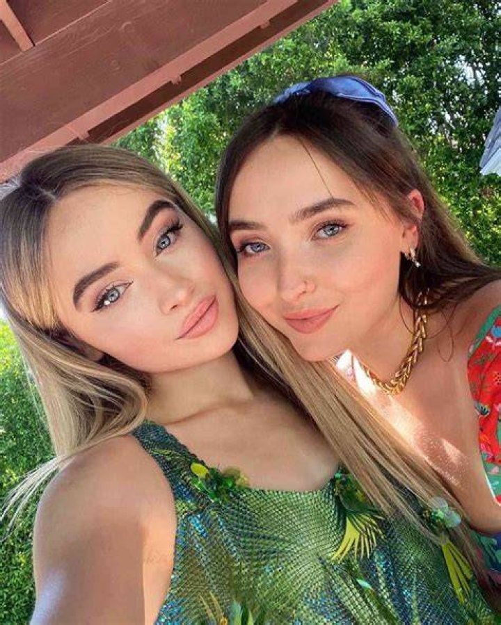 Sabrina Carpenter Sister Cayla Picture Of Carpenter