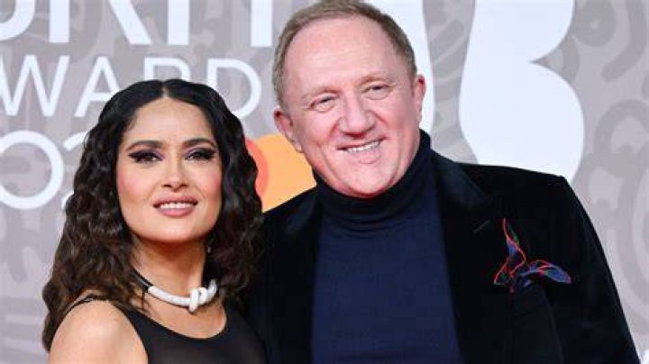 Salma Hayek net worth The enormous fortune of the actress richer than