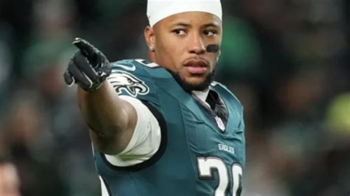 Saquon Barkley returns to his high school to award sister with track