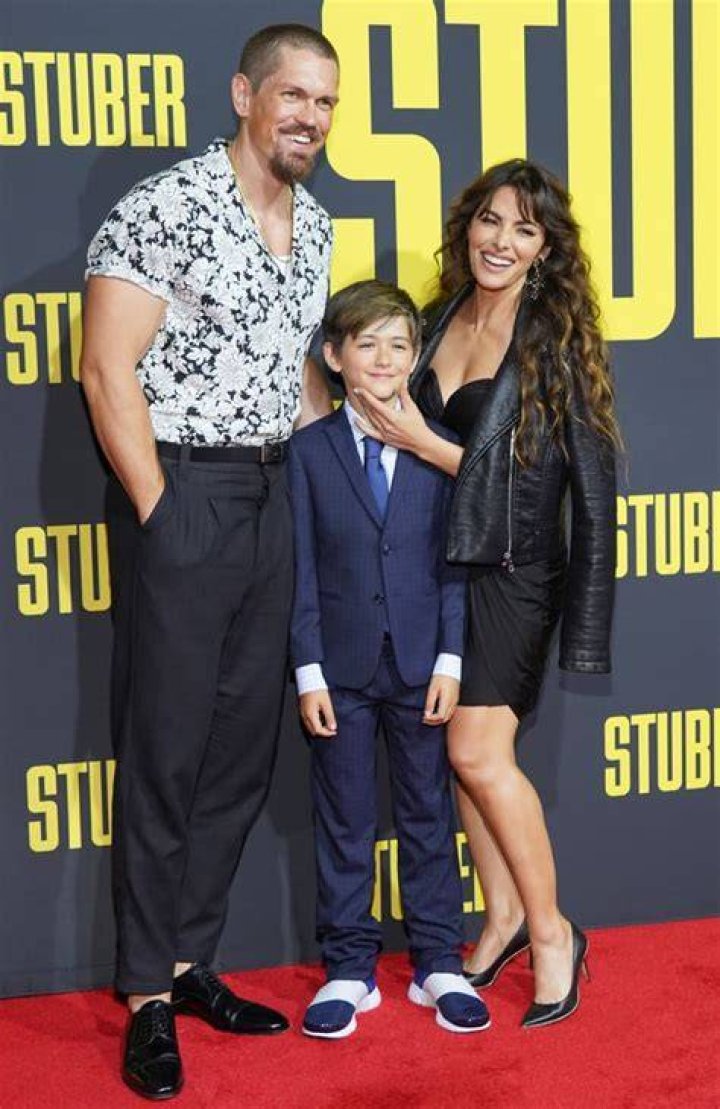 Sarah Shahi&rsquo; Kids How Many Children Does Sarah Shahi Have With Her Ex